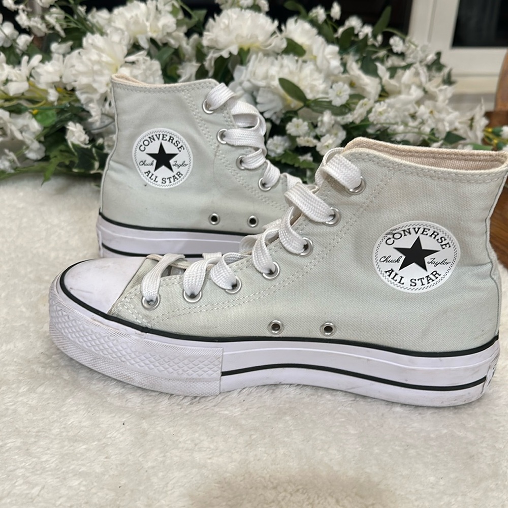 Chuck Taylor converse platforms
